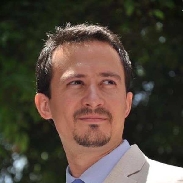 Alberto Mendez